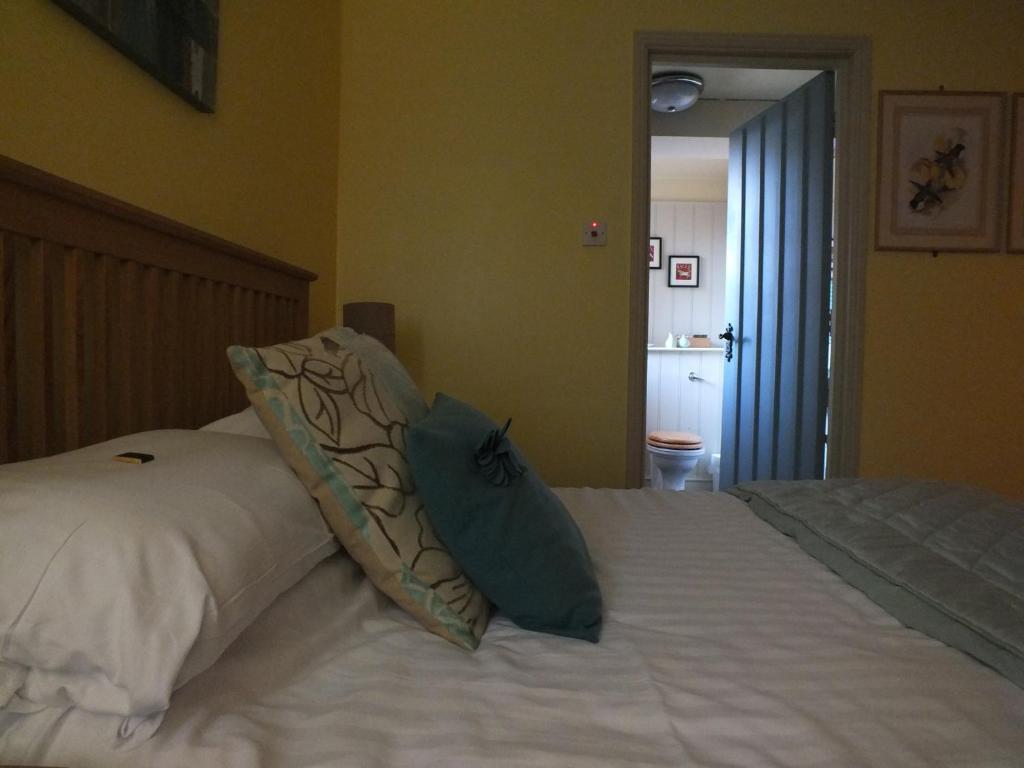 The White Horse Inn Кентърбъри Стая снимка